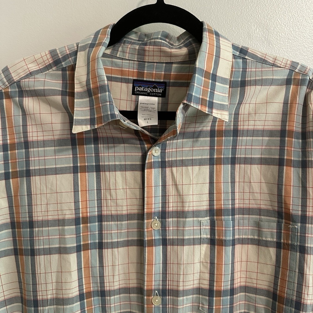 Patagonia Size L Men's Yellow Green‎ Blue Plaid Organic Cotton Button Up Shirt